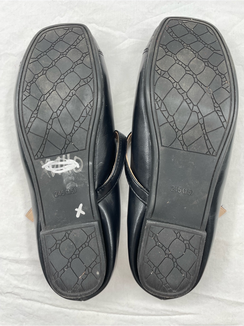 Va & La French Retro Mary Janes - Shallow Mouth Square Toe. 245 (US 7.5). - Picture 9 of 9
